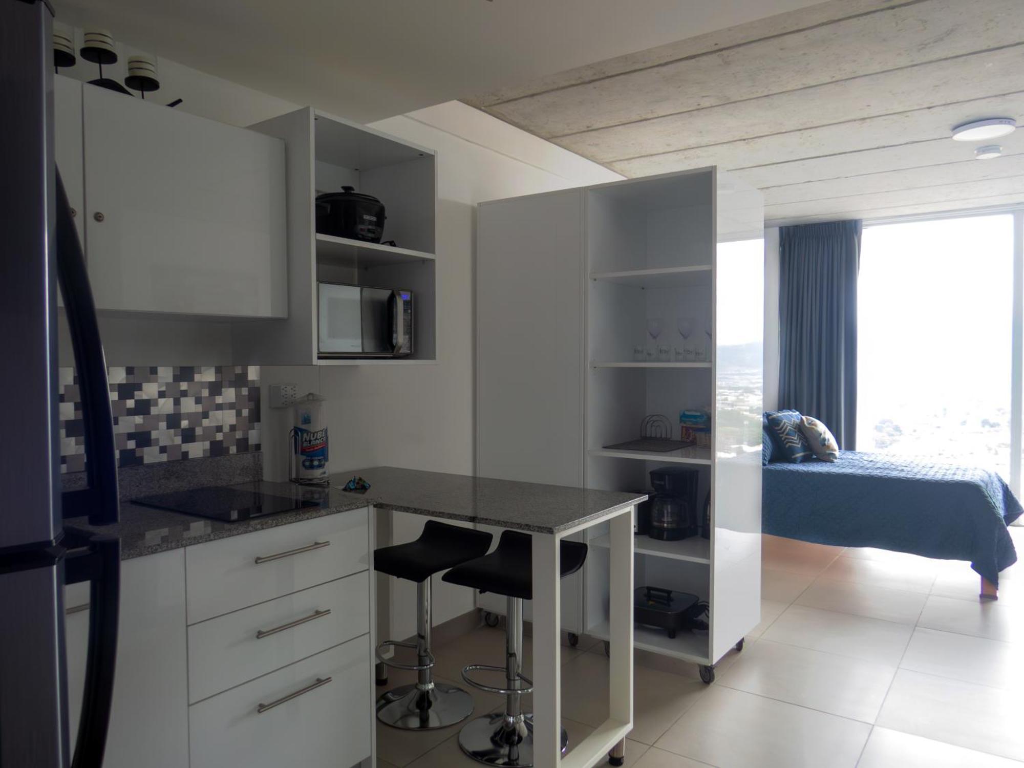 Ifreses, Study Full Equipped Whith Pool, Air- Conditioning, Spectacular View Of The City, Parking With Additional Payment Curridabat Rom bilde